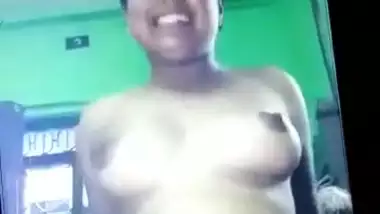 Desi sexy bhabi show her nude body