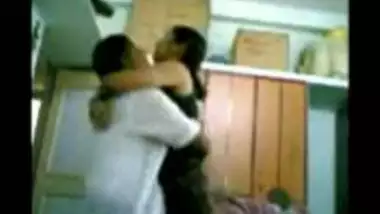 Young Hyderabad Indian college couples do desi sex in hostel