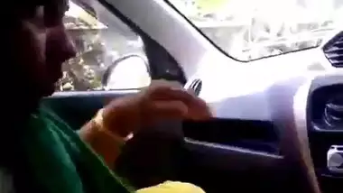 KERALA BHABHI IN CAR AFFAIR MMS VID