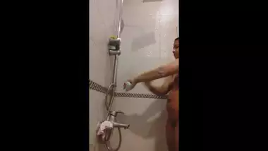 sexy tamil girl bathing video