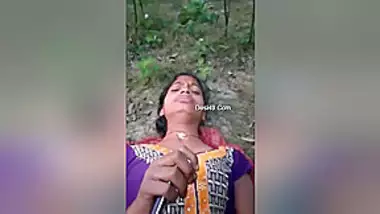 Today Exclusive- Desi Village Girl Out Door Pussy Fingering By Bf