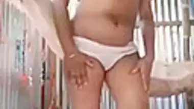 Booby Desi Slut Dancing In Front Of Cam