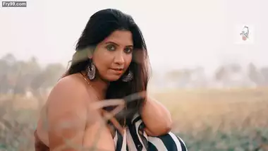 Big boobs model Nandita photoshoot video – 2
