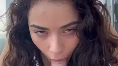 Sexy Teen with Big Ass Giving BJ and Fucking