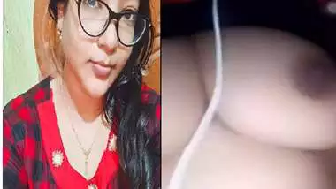 Bengali girl topless sex chat with boyfriend