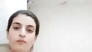 Hairy pussy Paki Girl masturbating hard on cam
