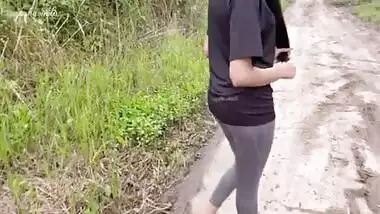 Guy meets a girl on jogging and fucks her