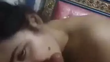 Cute housewife blowjob Pakistan sex video