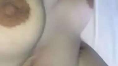 Hot babe sleeping ‘lover filling with cum
