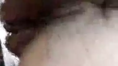 Desi pussy fucking outdoors video caught on cam