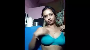 Desi Indian porn mms of lonely Balangir village girl topless