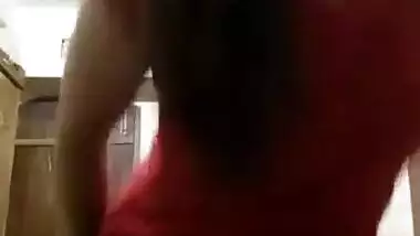 Gorgeous looking hot Indian GF sexy video