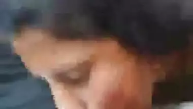 Desi Aunty BJ in car with audio maybe tamil