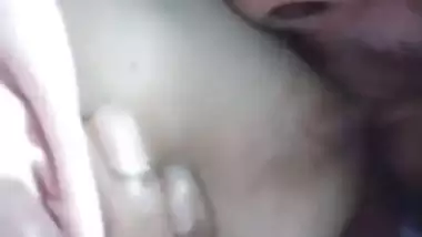 Man sucks boobs and enjoys his GF’s desi chudai