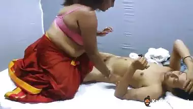 Bangla xxx video of a busty aunty and her perverted nephew