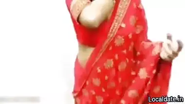 Hot Indian - Sexy Bhabhi In Red Saree Romance