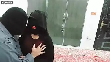 Pakistani Girl In Abaya Anal Fucked By Her Father’s Friend With Hindi Audio