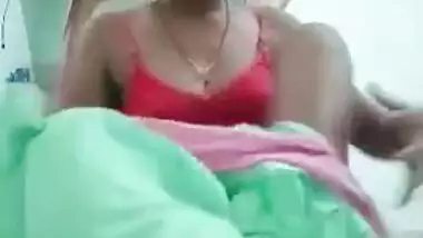XXX minx of Indian origin willingly plays with pussy in front of camera