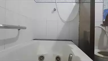 Horny punjabi bhabi bhagvanjyot shower 2