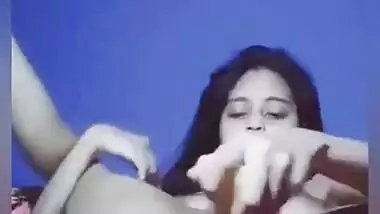 Horny Bangladeshi Chittagong Girl dildoing pussy