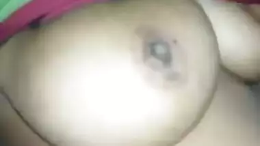 Bihari village Bhabhi showing boobs pussy