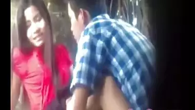 Punjabi sexy video of a young girl in the park