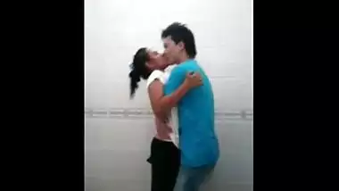 Desi hidden cam sex of bihari college girl fucked by lover in bathroom