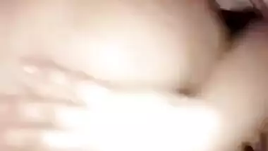 Sexy Pakistani Babe fingering and moaning