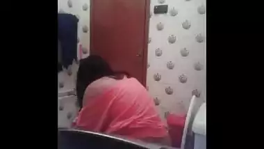 Brother's Wife In Shower - Movies.