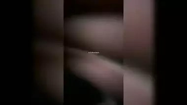 ¡Ayudé a esta desconocida chica a encontrar su auto en el estacionamiento y no te imaginas cómo me lo agradeció!
