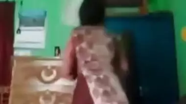 Today Exclusive- Cute Bangla Girl Shows Nude Body And Dancing Part 2