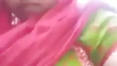 Desi Dehati wife showing off her amazing fat pussy on selfie cam