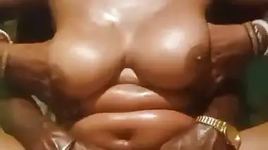 Desi sex video of Devar playing with Bhabhi’s naked body
