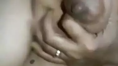 Desi Bhabhi showing pumping huge boobs