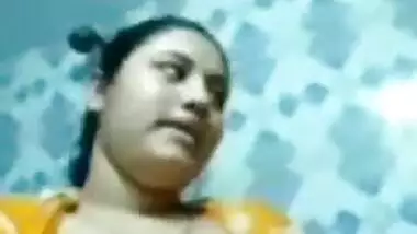 Desi Beautiful Big Boobs Girl Showing on Video Call