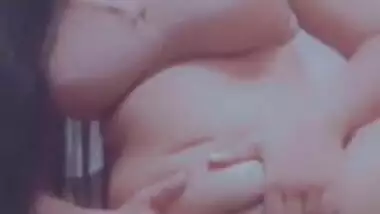 Sexy Desi Hot Girl Showing Her Sexy Ass Part 3