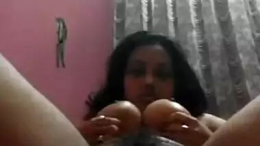 Sexy West Bengal hottie solo Xvideo