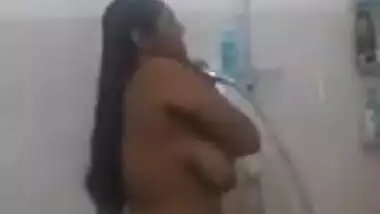 Desi village bhabi nude bath