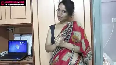 Amateur Indian Babe Lily Dirty Talk