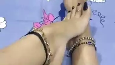 Gorgeous Indian foot rub