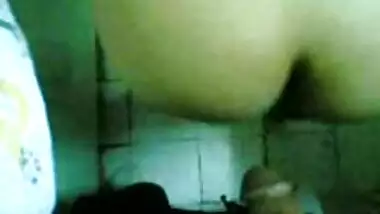 INDIAN GIRL MOANING