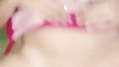 Desi girl in red wears no panties to have pussy scored in XXX video