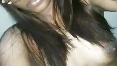Malaysian Indian girl selfie vdo for her bf