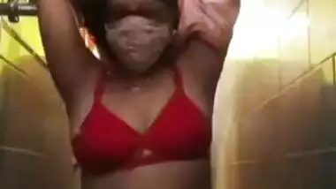 Horny bhabhi showing her big boobs and pussy