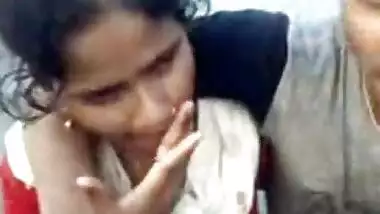 Desi village girl’s boobs pressed in a boat trip