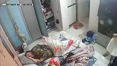 Tanker bhabhi dress change after nude bath