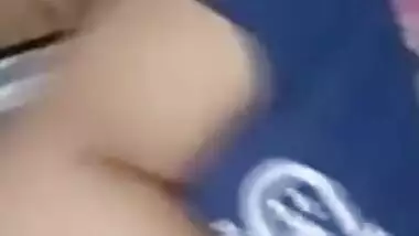 Desi slum girl showing boobies on video call