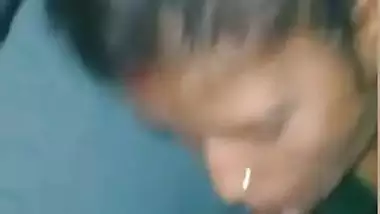 Tamil guy enjoys a Marathi blowjob from a Puneri lady