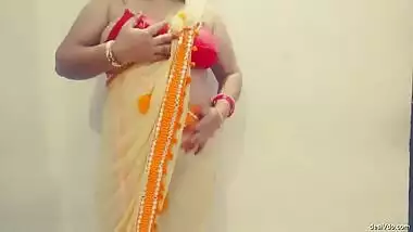 Sexy Bhabhi 2 Horny Nude Video Part 1