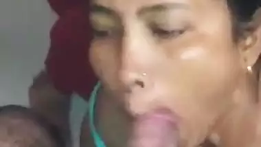 Aged Desi Randi sex with her customer MMS video